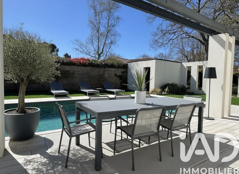 Maison de maîtres - 165 m² - 7 pièces