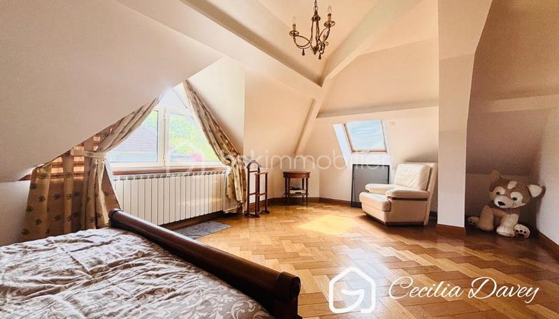 Villa - 210 m² - 7 pièces