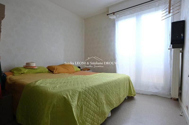 Appartement - 93 m² - 5 pièces