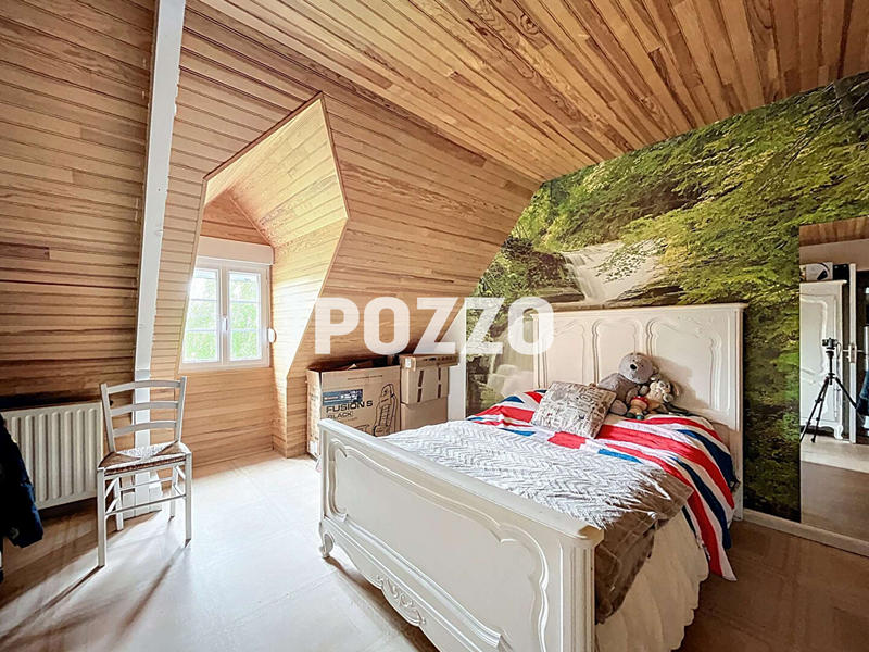 Maison - 260 m² - 10 pièces