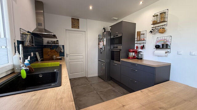 Maison - 106 m² - 6 pièces