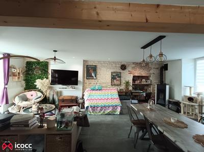 Maison - 104 m² - 4 pièces