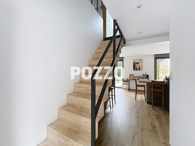 Maison - 166 m² - 6 pièces