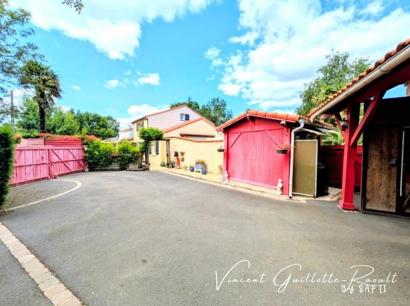 Maison - 190 m² - 6 pièces