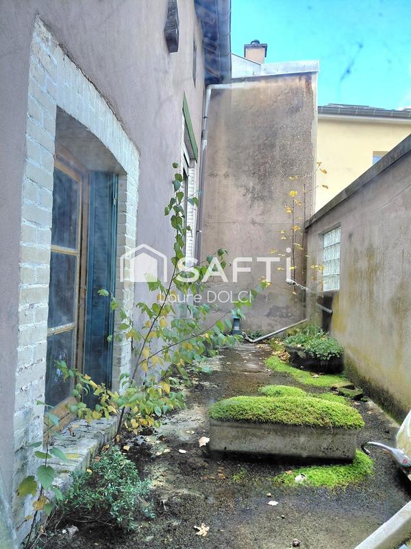 Maison - 450 m² - 8 pièces