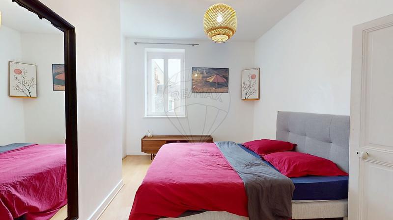 Appartement - 100 m² - 3 pièces