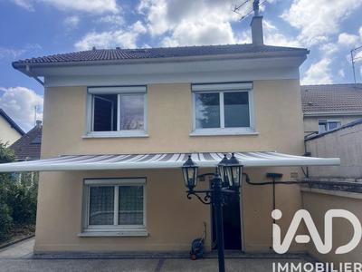 Maison - 158 m² - 7 pièces