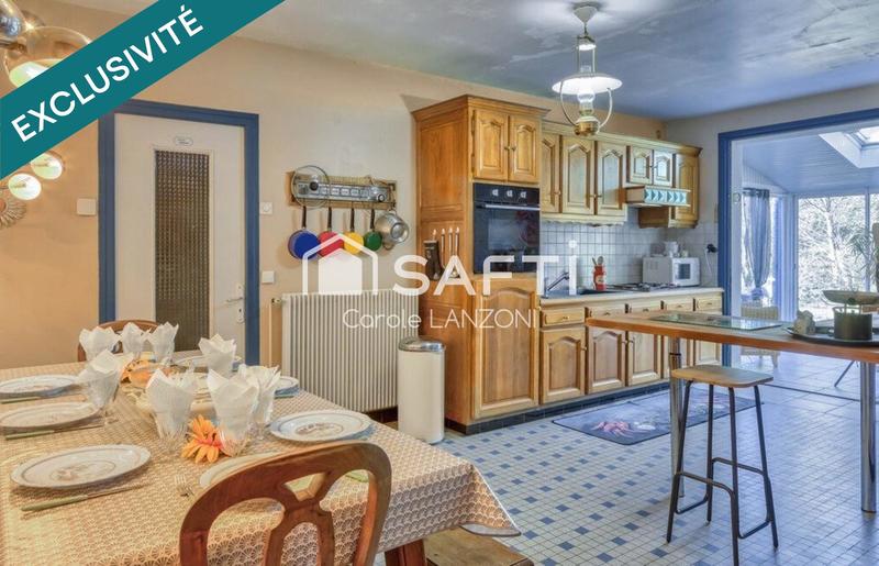 Maison - 140 m² - 8 pièces