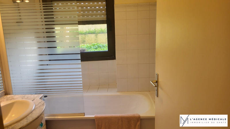 Bureau - 48 m² - 2 pièces