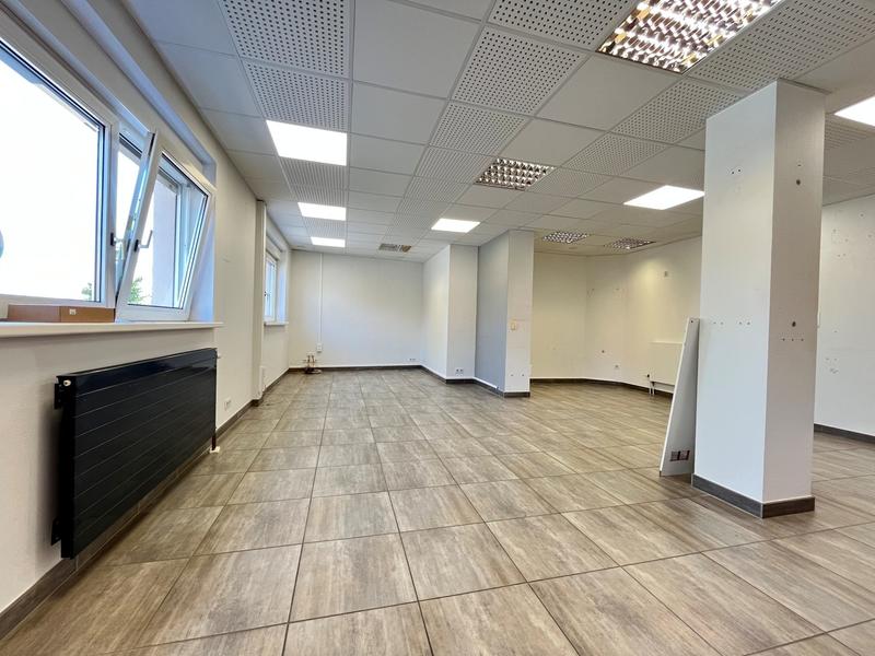 Local commercial - 324 m²