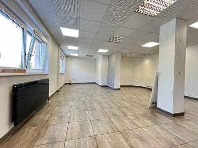 Local commercial - 324 m²