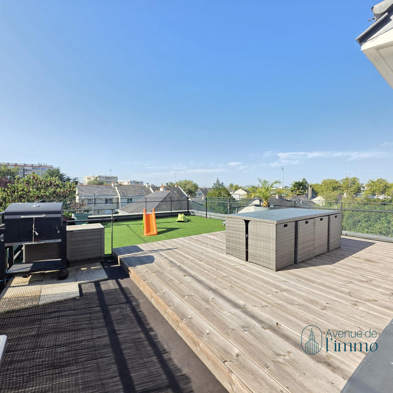 Appartement - 82 m² - 3 pièces