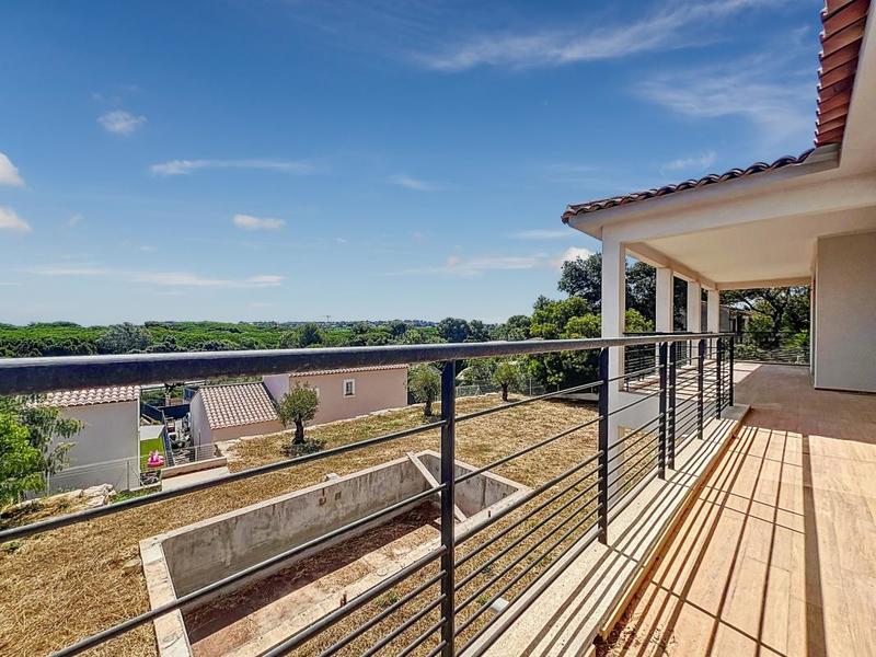 Villa - 175 m² - 4 pièces