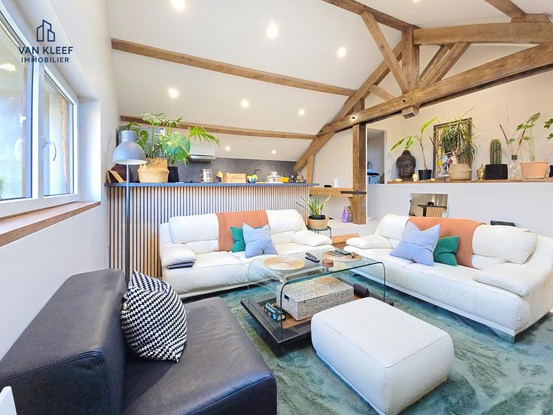 Villa - 258 m² - 9 pièces