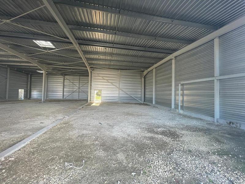 Entrepôt - 209 m²