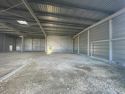 Entrepôt - 209 m²
