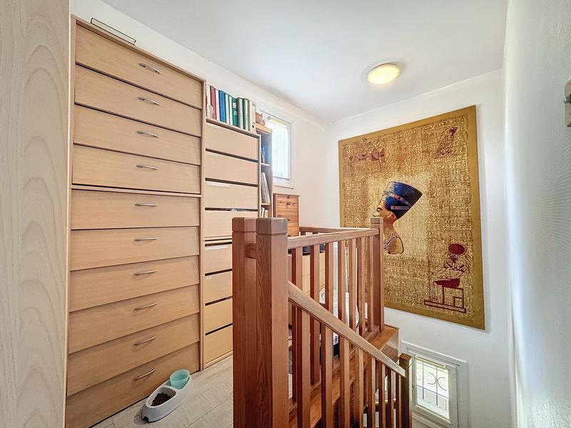 Maison - 185 m² - 6 pièces