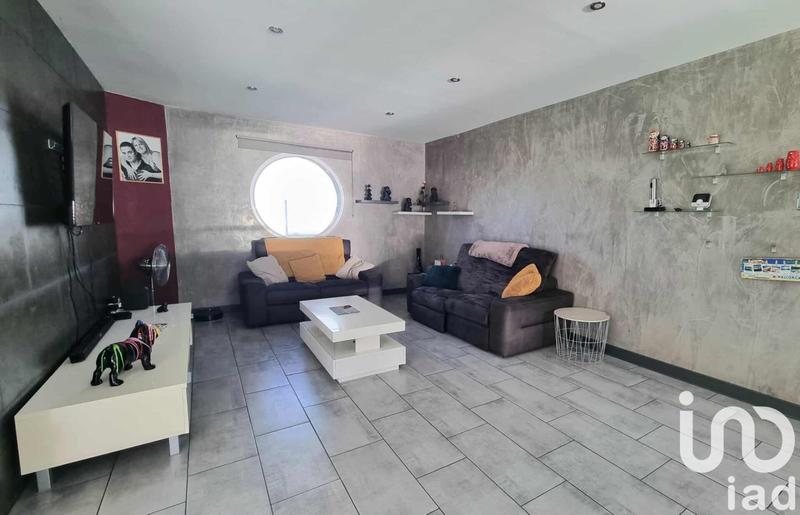 Maison - 238 m² - 6 pièces