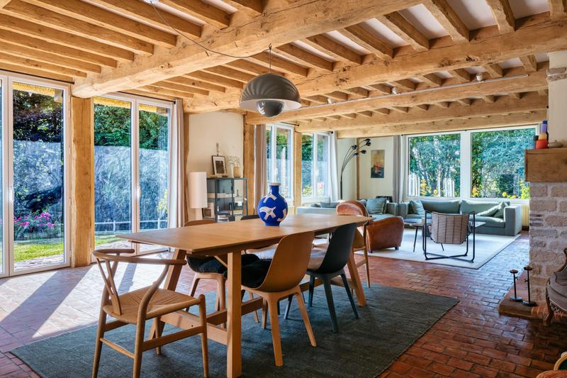 Maison - 231 m² - 8 pièces