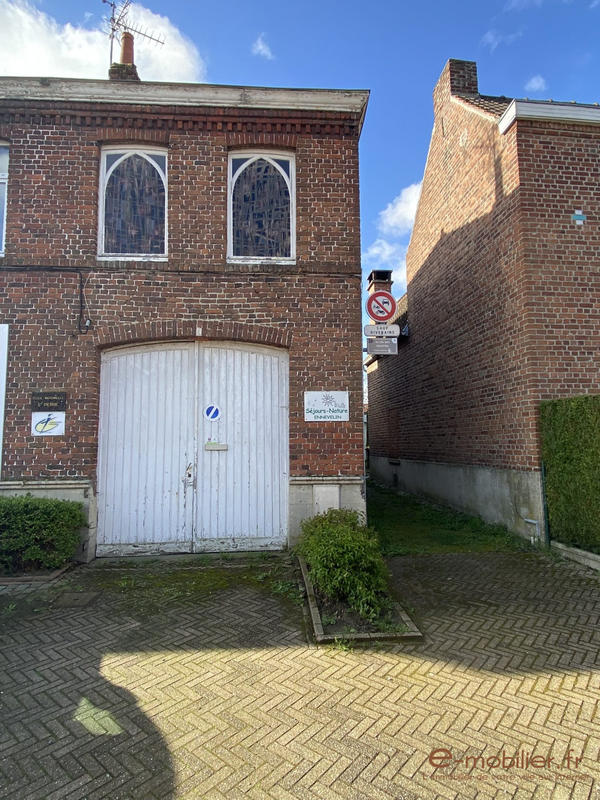 Maison - 120 m² - 2 pièces