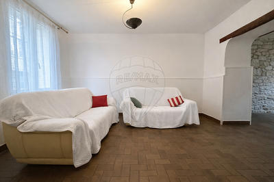 Maison - 132 m² - 9 pièces