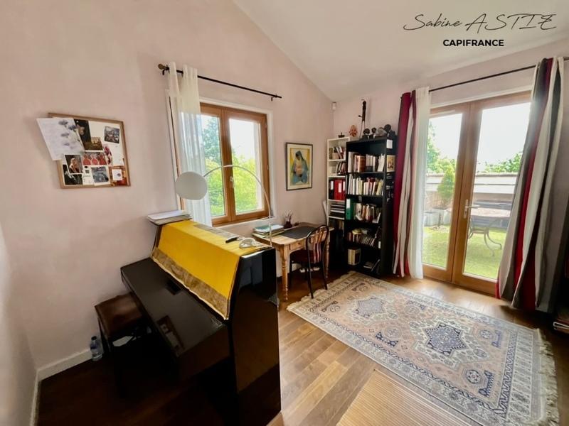 Maison - 185 m² - 6 pièces