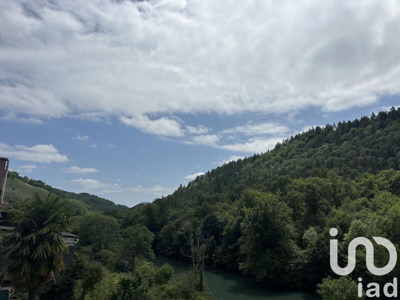 Maison de village - 241 m² - 10 pièces