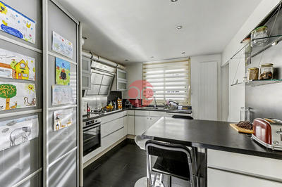 Appartement - 102 m² - 4 pièces