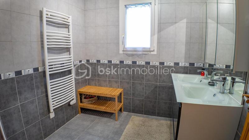 Maison - 138 m² - 5 pièces