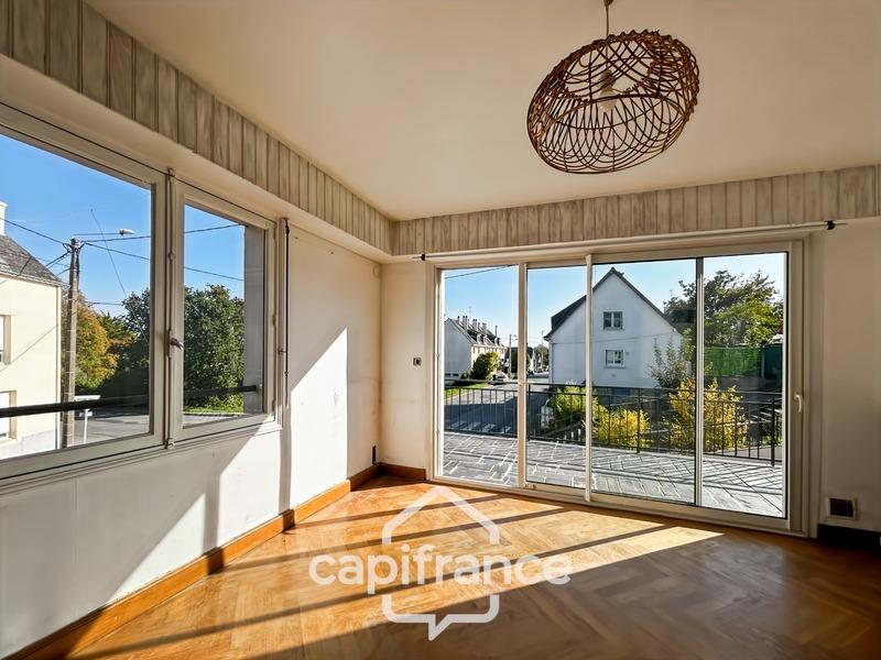 Maison - 137 m² - 8 pièces