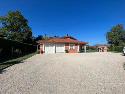 Maison - 141 m² - 6 pièces