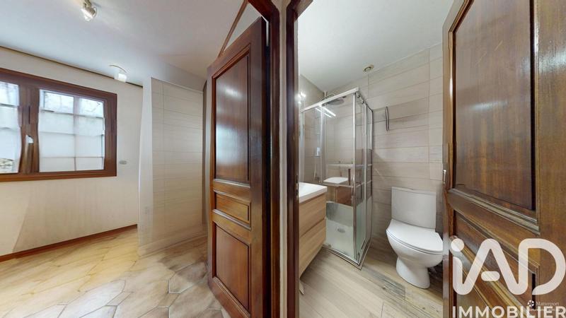 Maison - 122 m² - 7 pièces