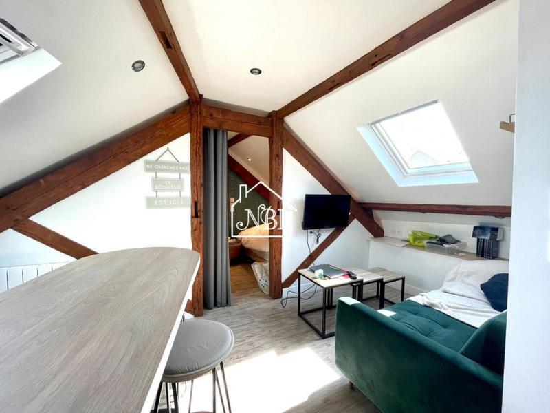 Immeuble - 232 m² - 10 pièces