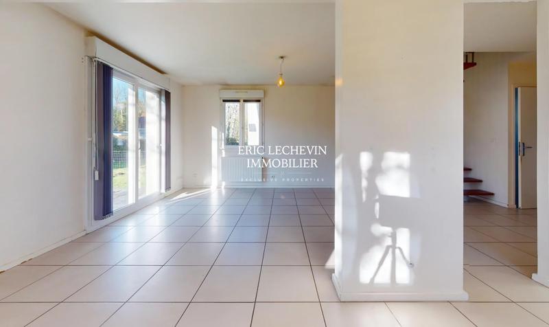 Maison - 88 m² - 6 pièces