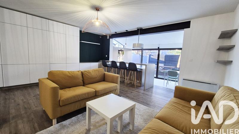 Maison - 97 m² - 5 pièces