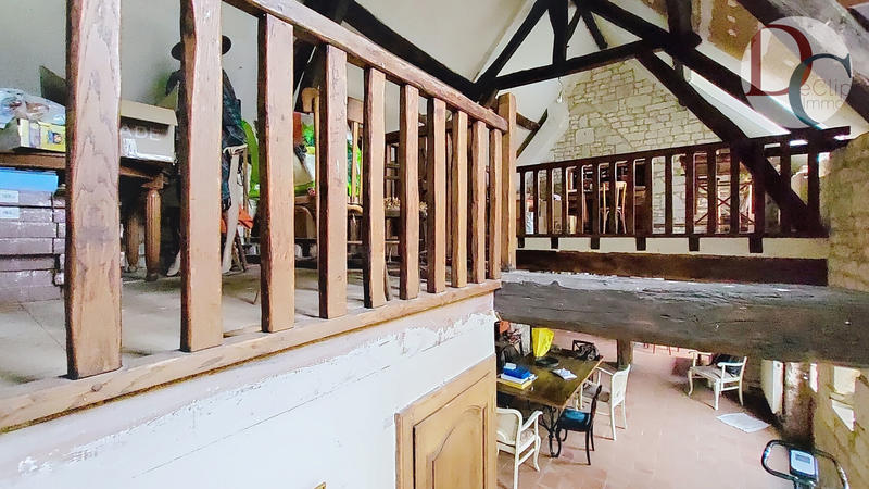 Maison - 220 m² - 6 pièces