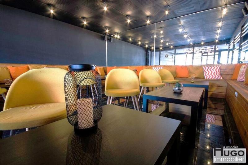 Entrepôt - 1 700 m²