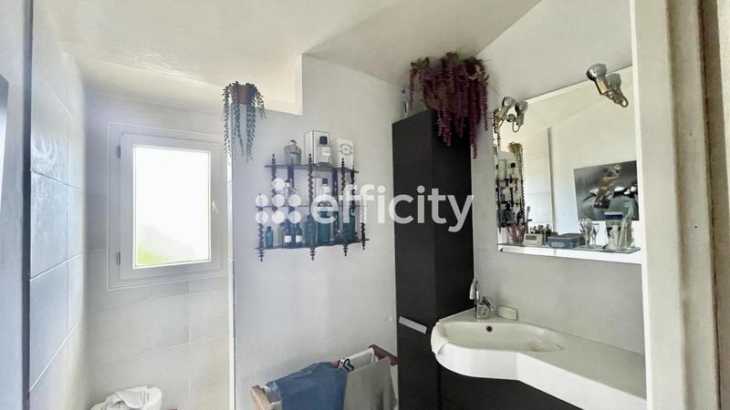 Maison - 76 m² - 4 pièces