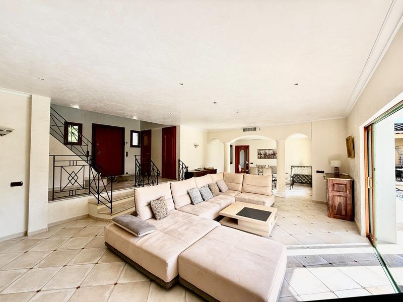 Villa - 200 m² - 5 pièces