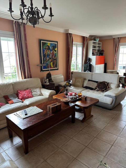 Maison - 106 m² - 4 pièces