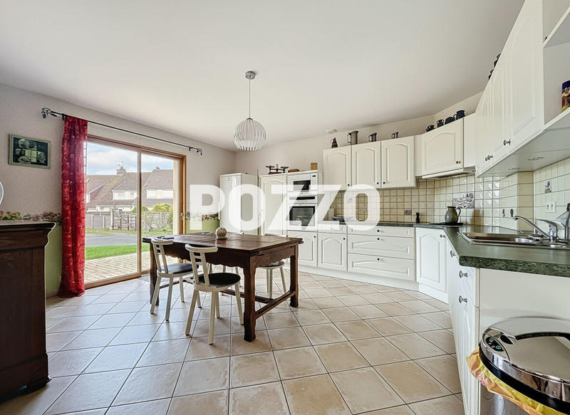Maison - 177 m² - 6 pièces
