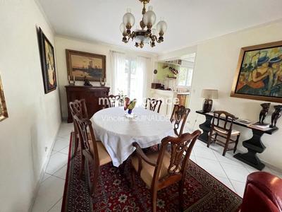 Maison - 136 m² - 7 pièces