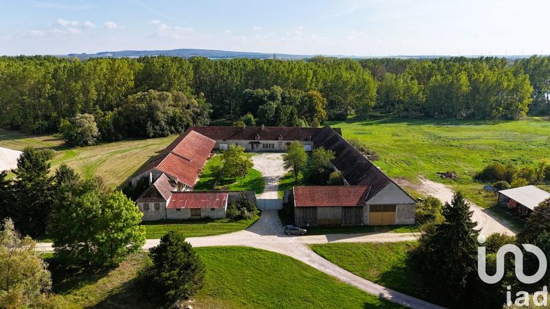 Ferme - 2 411 m² - 5 pièces