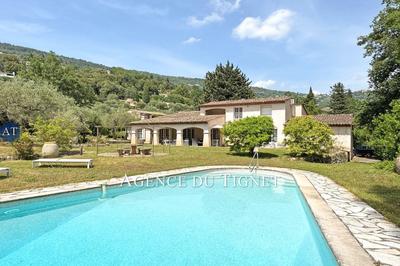 Maison - 252 m² - 5 pièces