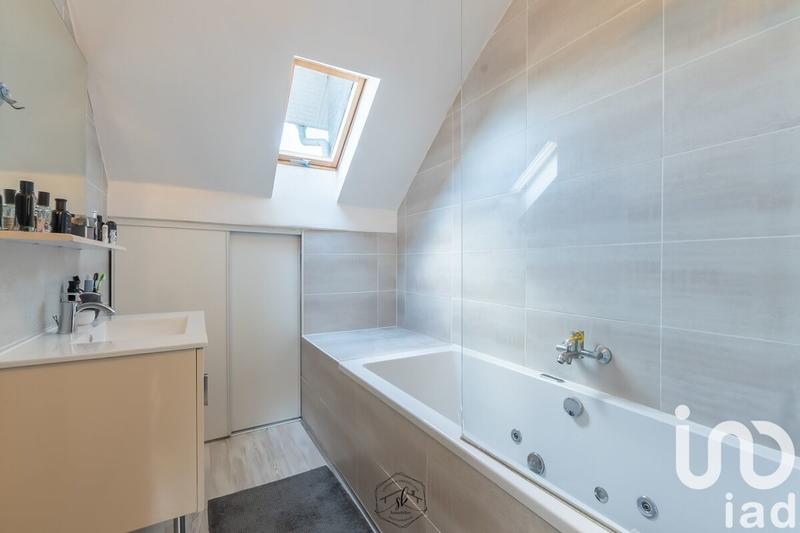 Maison - 118 m² - 5 pièces