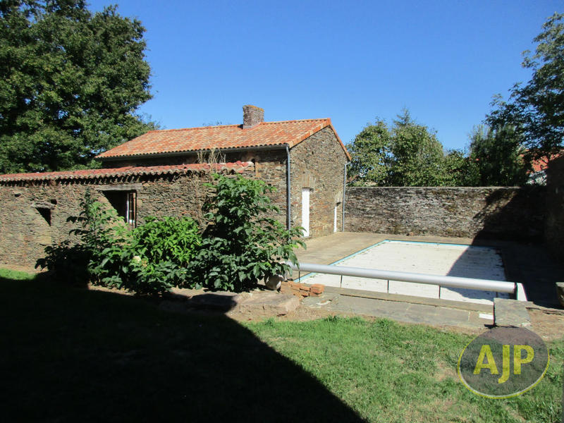 Maison de maîtres - 465 m² - 15 pièces