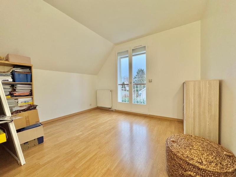 Maison - 220 m² - 6 pièces