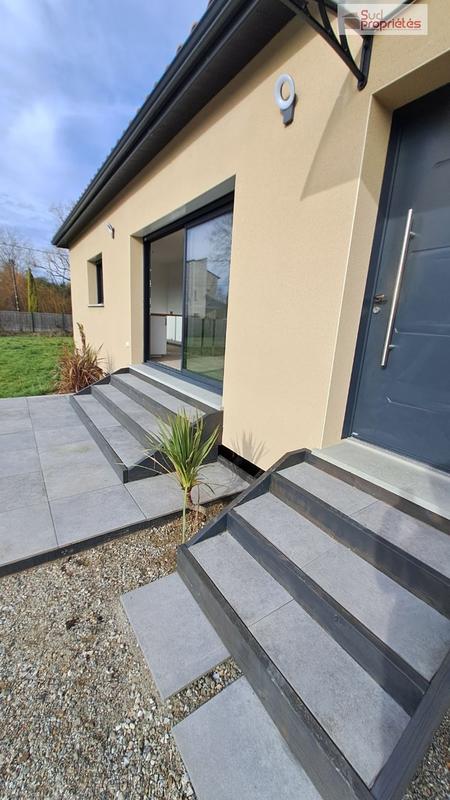 Maison - 90 m² - 5 pièces