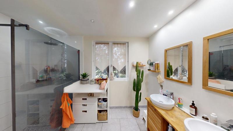 Maison - 197 m² - 5 pièces