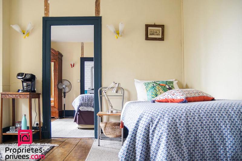 Maison - 320 m² - 10 pièces